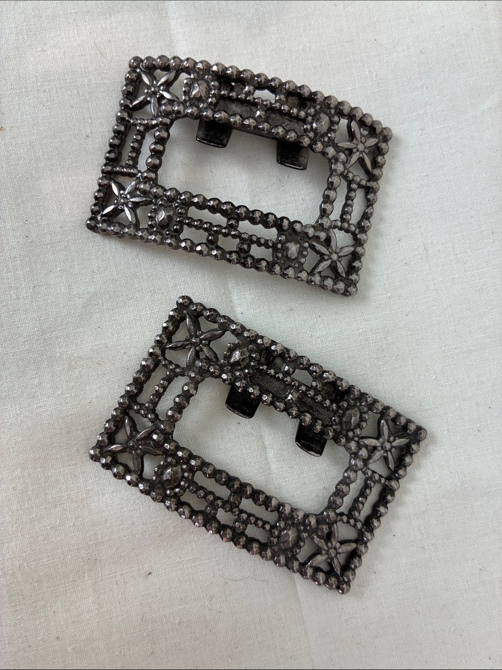 Vintage 1960s Tip Toe Rectangle Shoe Clips Silver-Toned Clip On Floral